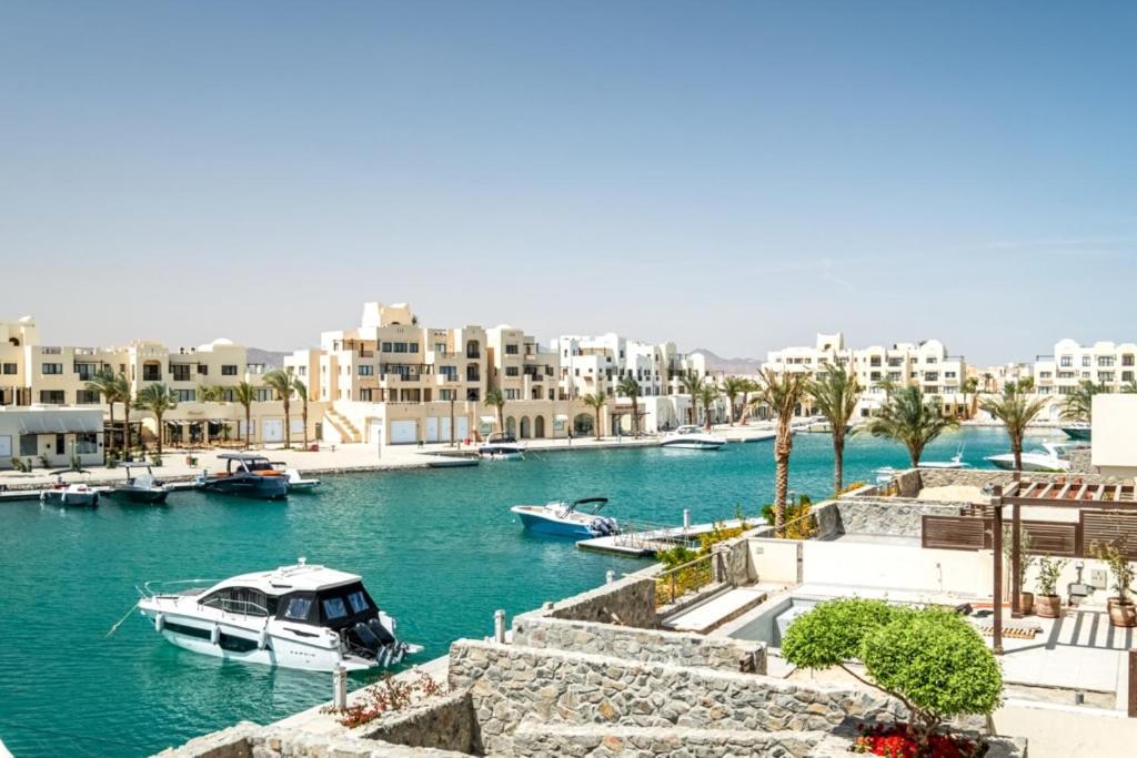 Freshly Minted: Fanadir Marina Apartmán